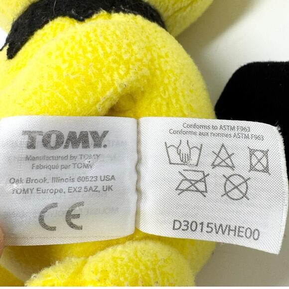 Tomy Pokemon Pichu Plush Yellow Black Nintendo 9" Plush Stuffed Animal Toy 2015 - Picture 11 of 12